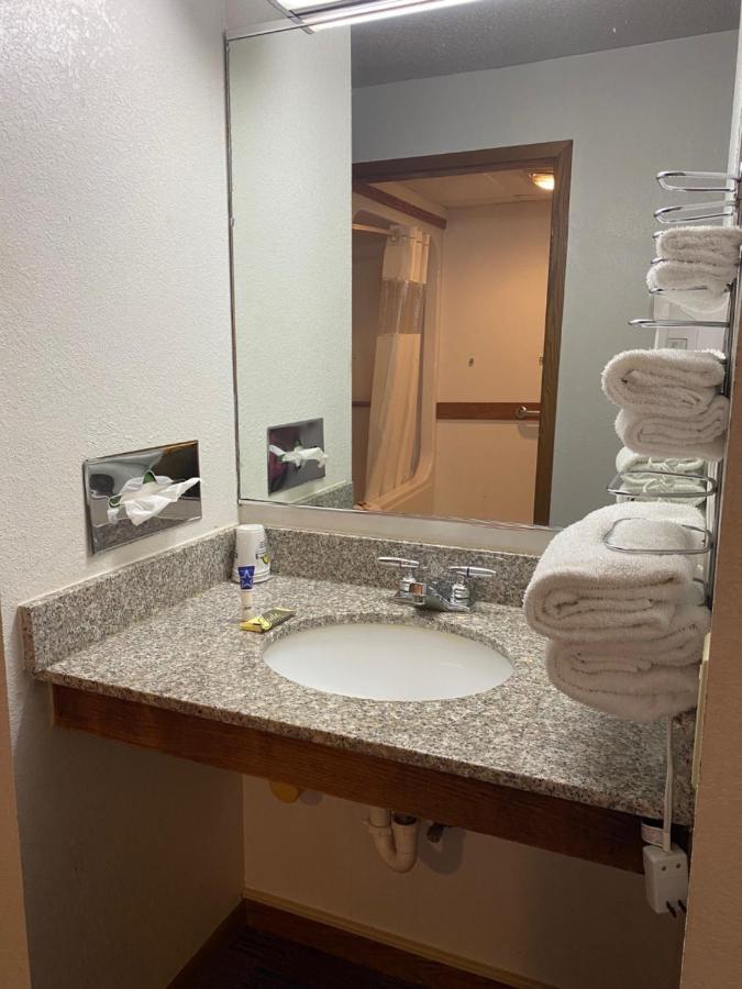 Americas Best Value Inn Champaign Extérieur photo