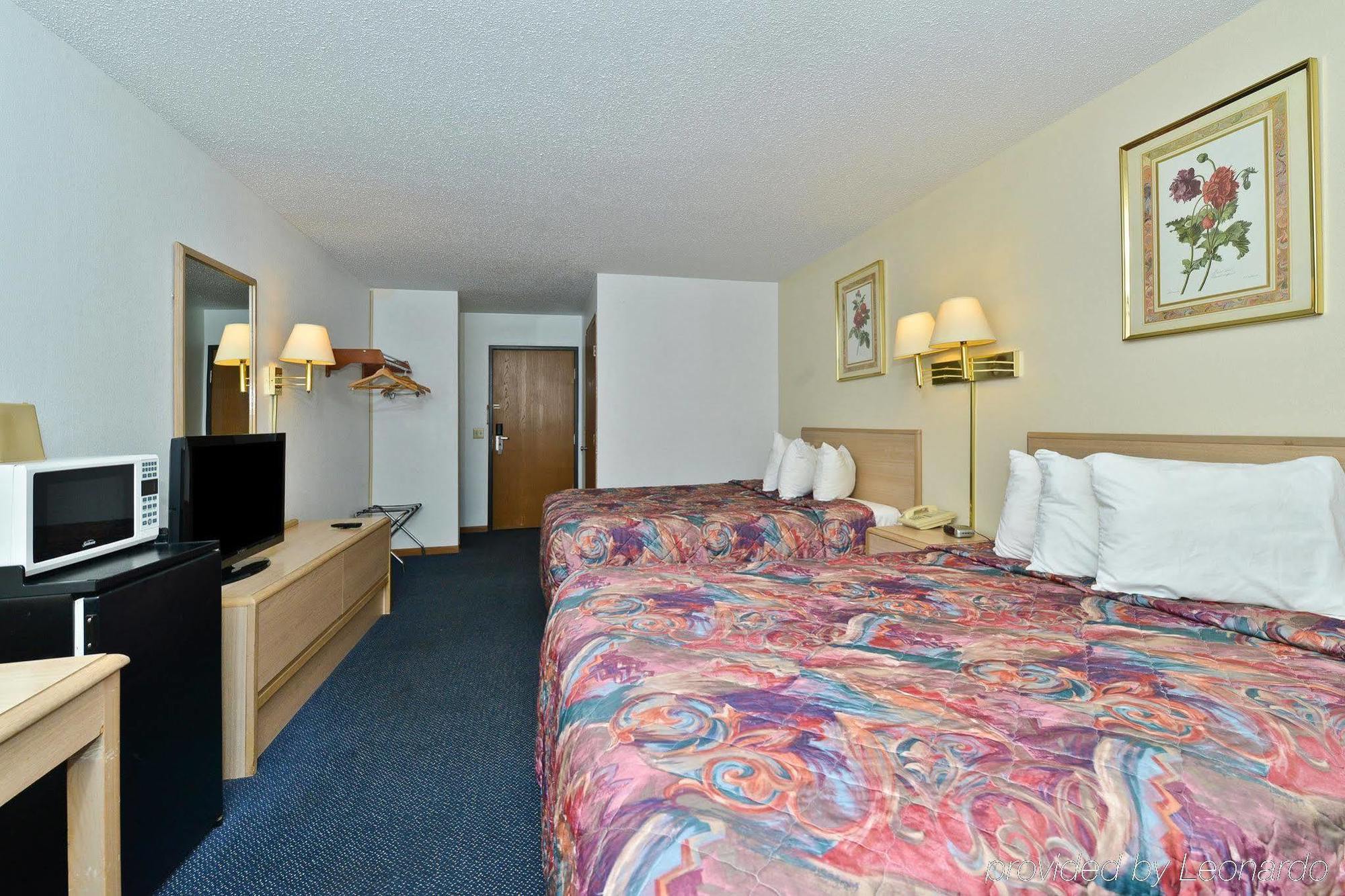 Americas Best Value Inn Champaign Extérieur photo